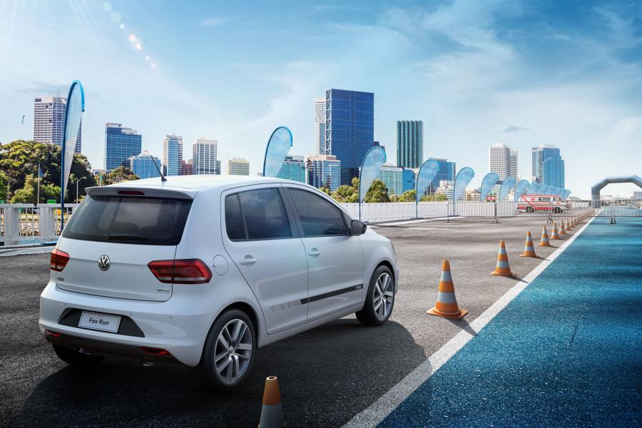  Volkswagen Fox Run 2016 года  (фото 2 из 5)
